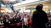 Bursa Halil Sezai?den İmza Günü Selfıesi